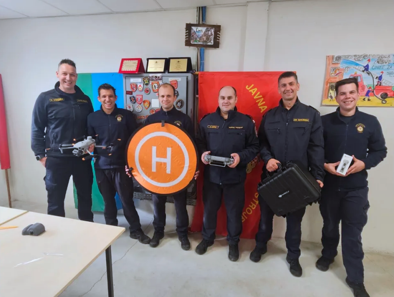 Gradonačelnik Labina Donald Bla&scaron;ković predao je Javnoj vatrogasnoj postrojbi novi dron