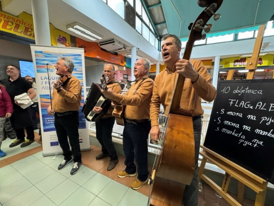 FLAG Alba proslavio 10. obljetnicu na labinskom markatu
