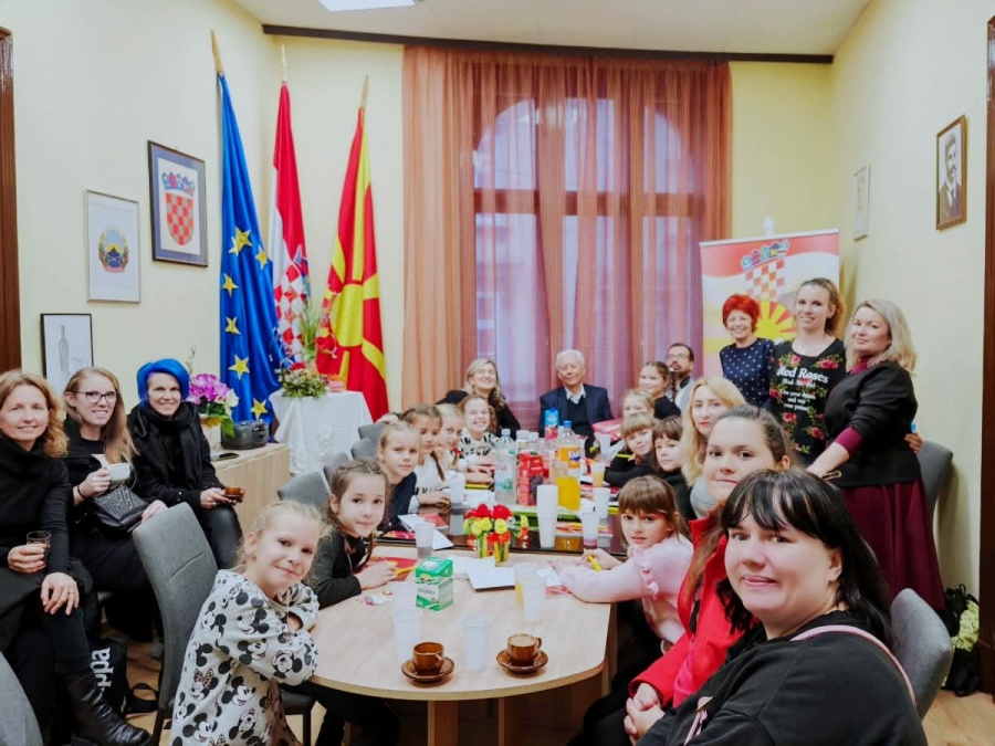 Makedonski jezik je na&scaron; identitet