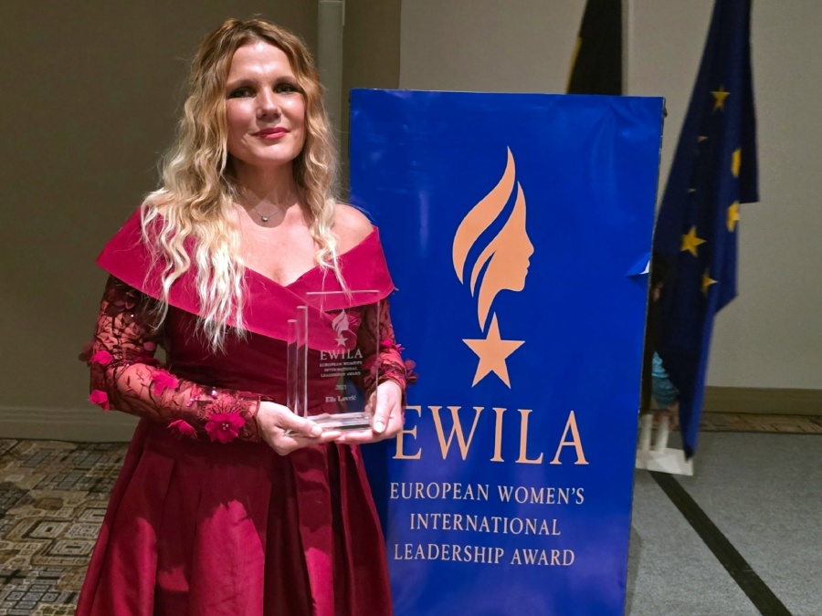 Elis Lovrić EWILA