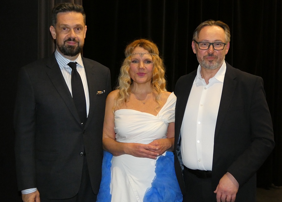 Ante Jović (konzul RH u Mississaugi) Elis Lovrić i Zvonimir Poljak (predsjednik AMCA)