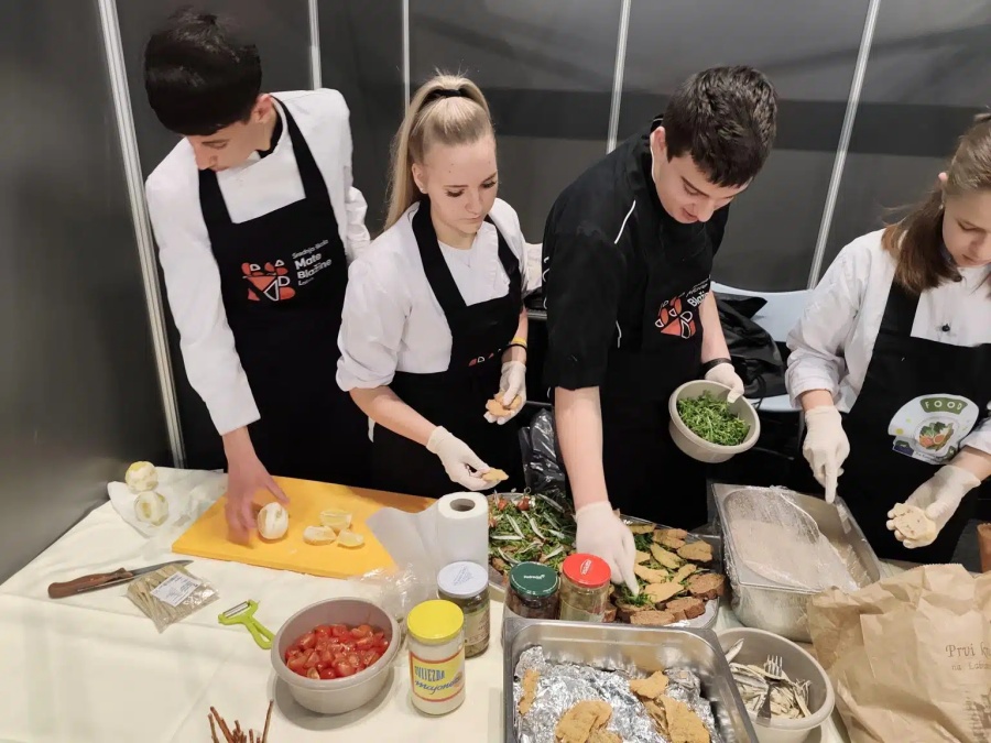 Srednja &scaron;kola Mate Blažine