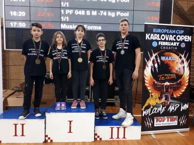 Pet medalja za natjecatelje Kickboxing kluba Budokai Labin