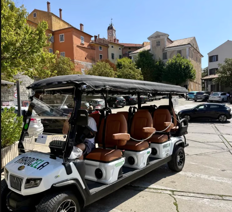 Novi električni shuttle od danas povezuje parkiralište i Stari grad Labin