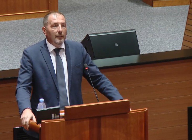 Paus o Koromačnu: ''Možete li garantirati što se zapravo spaljuje u Holcimu?''