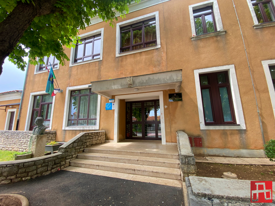 Počela nova školska godina, zadovoljstvo ne kriju u Nedešćini i Čepiću
