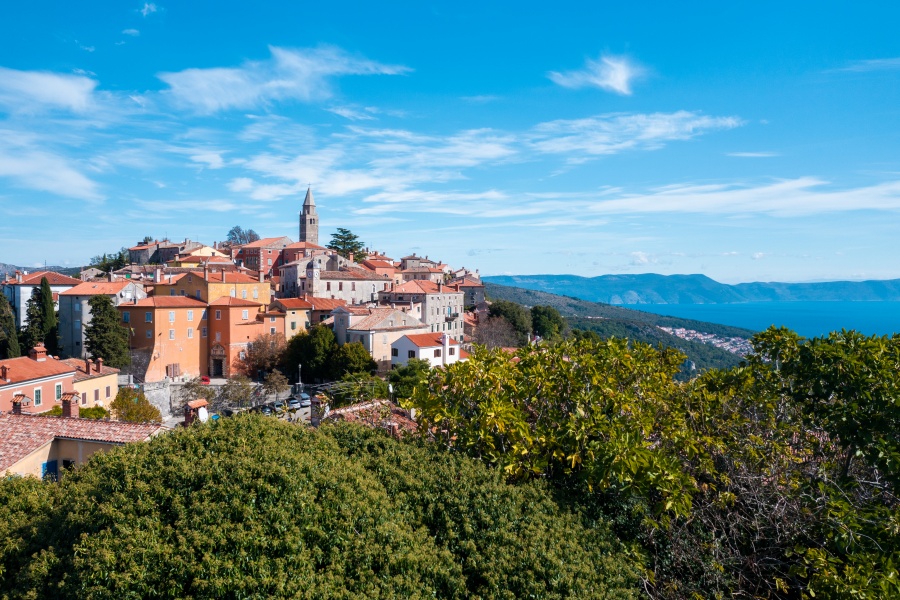 „Behind the Walls of Labin“: Vođena šetnja kroz povijest i skrivene priče staroga grada